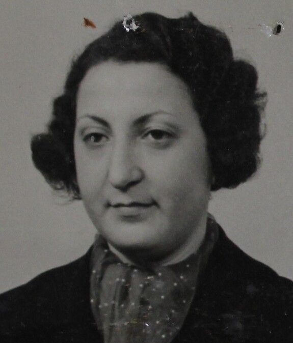 AuschwitzMuseum's tweet image. 22 December 1915 | A Norwegian Jewish woman, Sofie Aronstam, was born in Kristiania (Oslo). 

In November 1942 she was deported to #Auschwitz. She did not survive.