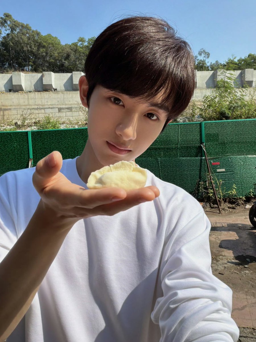 宝能量哦呼~~~~(>_<)~~~~