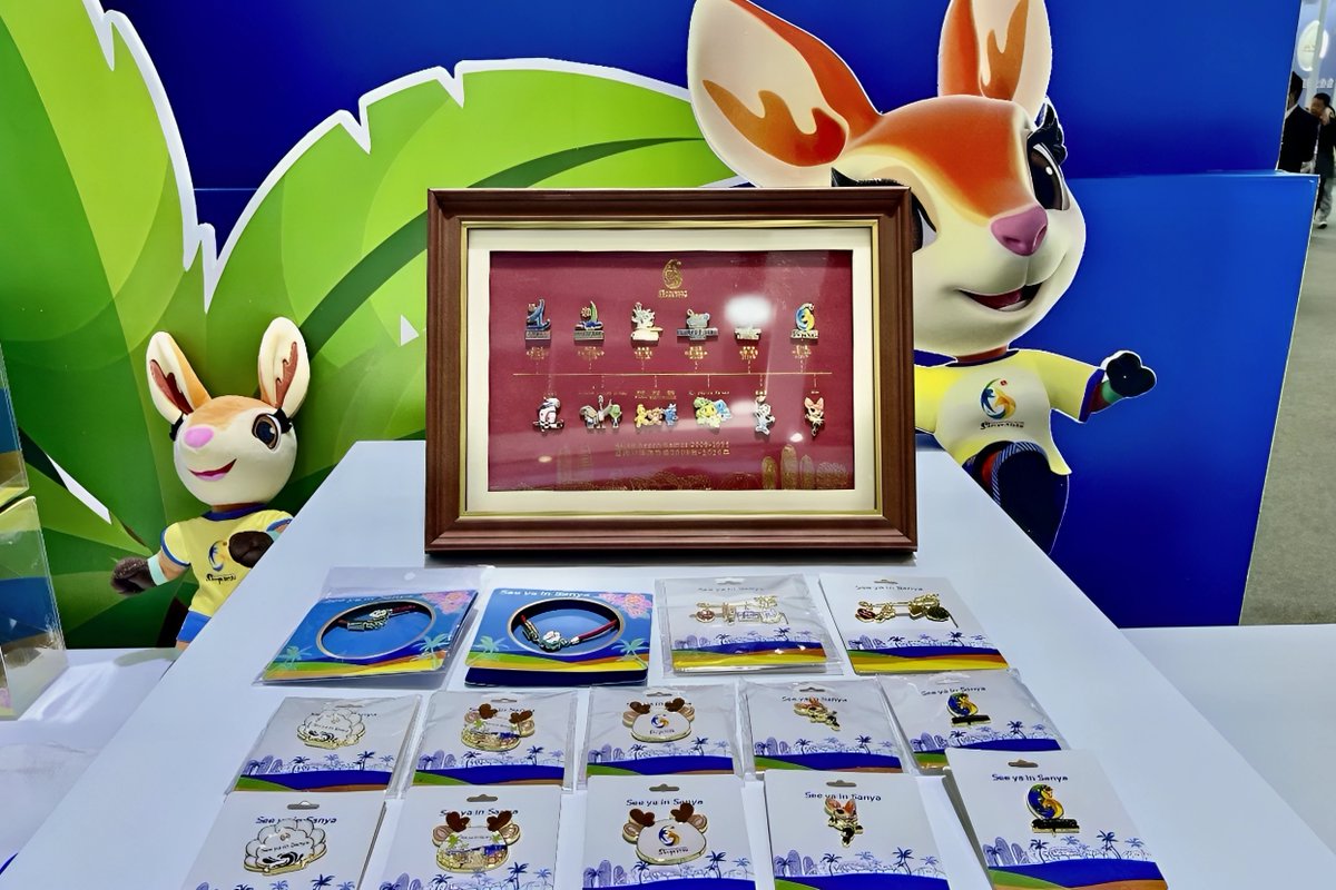 HainanToday's tweet photo. The China International Travel Mart (CITM) 2025 was held at the Hainan International Convention and Exhibition Center in Haikou from December 19th to 21st. Yaya, the official mascot of the Sanya Asian Beach Games, made a surprise appearance at the exhibition hall—instantly stealing the spotlight and spreading cheerful vibes all around! ✨
#CITM #6thAsianBeachGames #Sanya2026 #Hainan