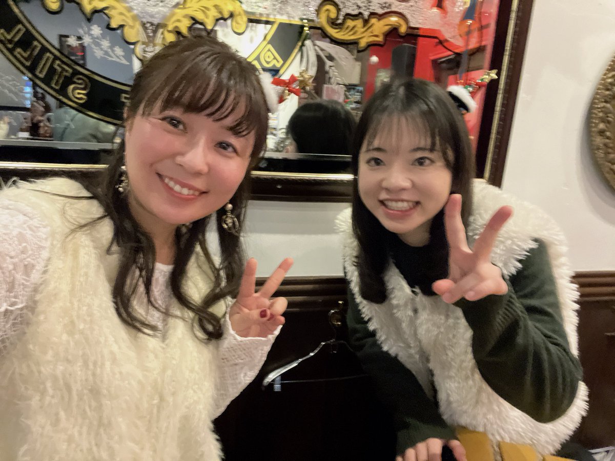 uw_mgfl's tweet image. Comodeライブパーティー終演しました！
年に一度のクリスマススペシャルバージョンです🎅🏻🎄
ほとんどがクリスマス曲で、今回はご飯もスペシャルな内容でした✨️
お客様もサンタ帽を被ってくださり盛り上がりました！楽しかった〜
ありがとうございました！