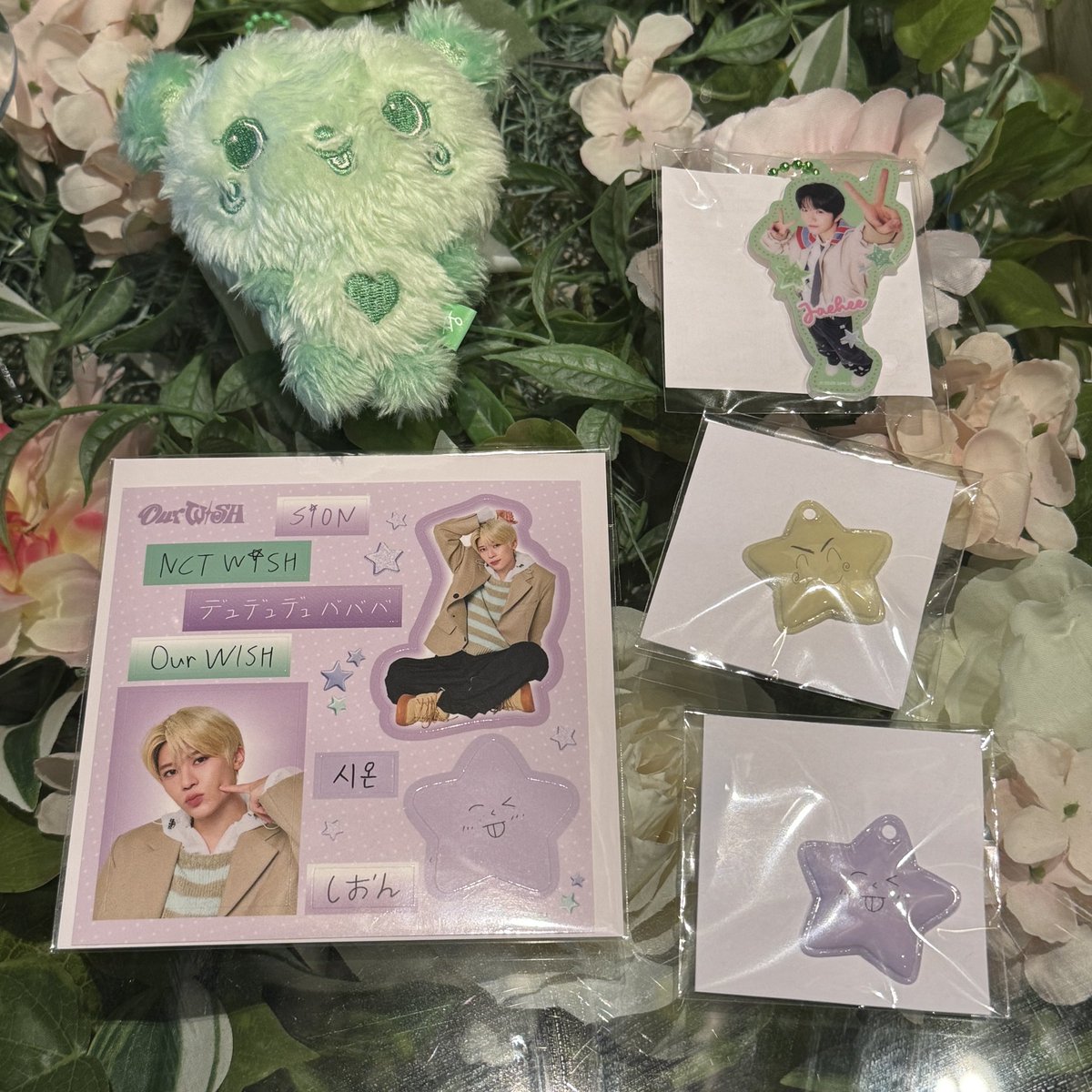 NCTWISH シオン サクヤ グッズ まとめ売り サクヤ（右）と挑んだUFOキャッチャーでゲットしたぬいぐるみを