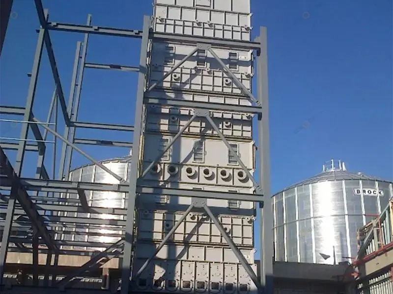 scikoon27198's tweet image. 🌱 Precise conditioning makes the difference in soybean processing 🫘
Controlled moisture &amp;amp; temperature help improve dehulling efficiency and oil yield before cracking.
👉 scikoonmachinery.com
#soybeanprocessing #conditioner #scikoon