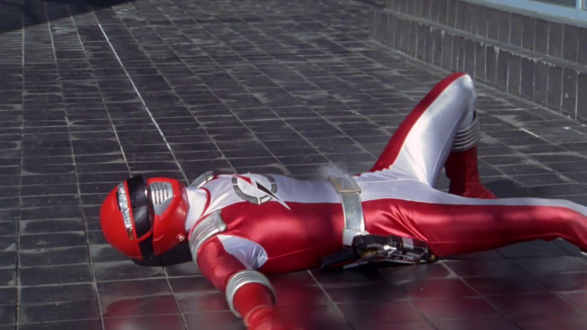 最高の敗北。背が高く筋肉質なレッドレンジャー。轟轟戦隊ボウケンジャー第47話 best defeat. tall muscular red ranger. sentai boukenger 47p
youtu.be/95zVp5uUsIE