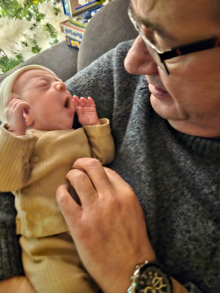 karin_slemmer's tweet photo. Even langs geweest 🩵
Zondag was namelijk de uitgerekende datum.
Dani doet het goed 💪🥰
#strijdertje
#prematuur
#21december
#11wekentevroeggeboren https://t.co/tOei6gXwng