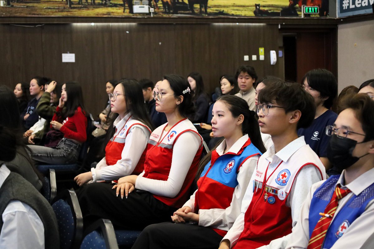 Honored to convene the Youth Land &amp; Climate Workshop: Road to #UNCCD #COP17. Youth voices are vital for shaping COP17 and Mongolia’s land &amp; climate future. Grateful to partner with <a href="/FionaBlythUK/">Fiona Blyth</a>, <a href="/UKinMongolia/">UK in Mongolia 🇬🇧🇲🇳</a>, <a href="/MECCMongolia/">БАЙГАЛЬ ОРЧИН, УУР АМЬСГАЛЫН ӨӨРЧЛӨЛТИЙН ЯАМ</a>, <a href="/Sida/">Sida</a>, <a href="/YECAP_AP/">YECAP in Asia and the Pacific</a>. #Youth4Climate