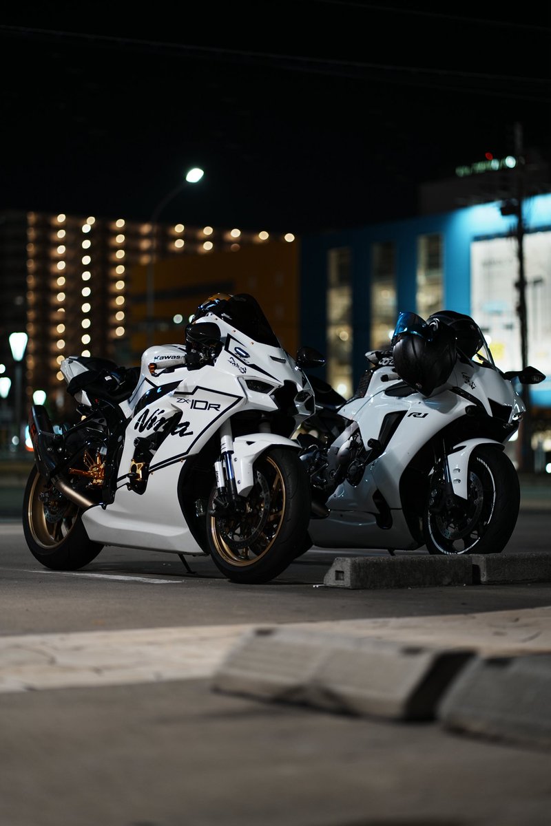 もうやってないので、売ります。 誰かうちの10R欲しい人いないですか？ 10R売ります。 改造多数して