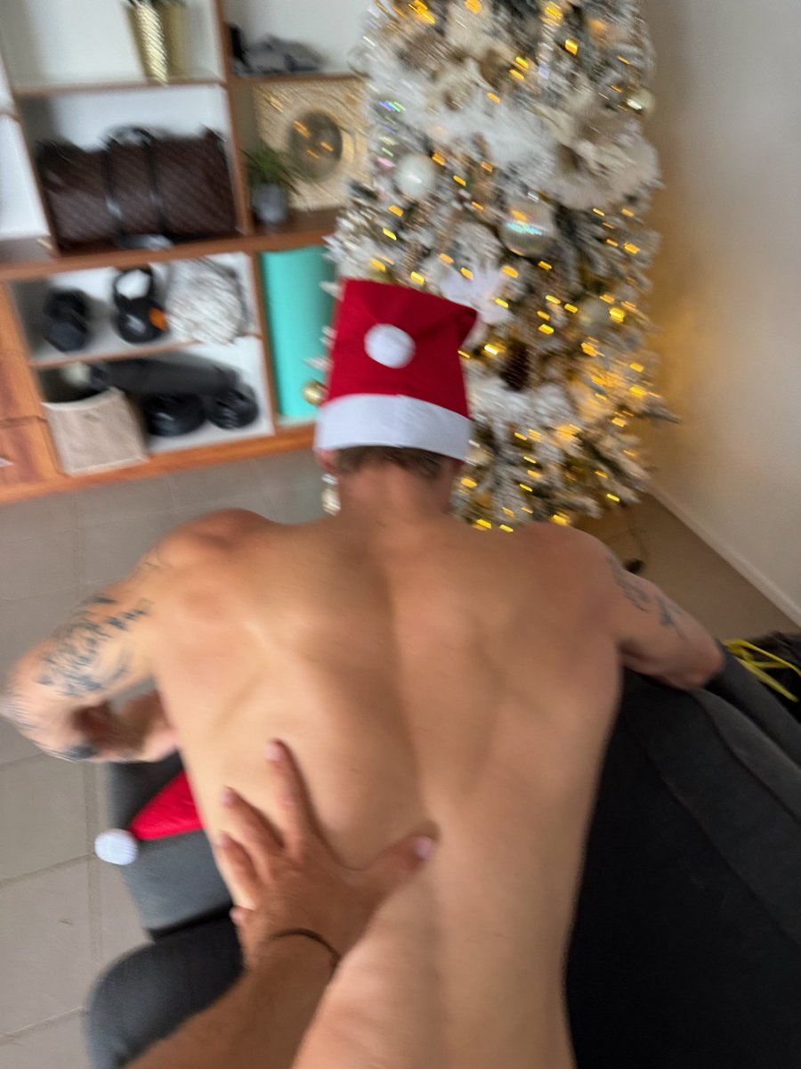 Aaron Hydes tweet media