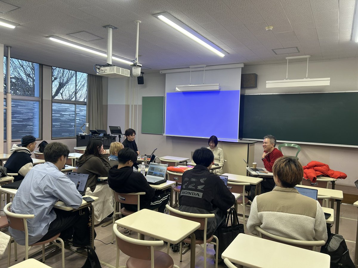 emc_akimoto's tweet photo. 本日は、飛騨五木株式会社代表取締役の山崎杏奈さんがゲストにいらっしゃってくださいました‼️地域資源を使うのではなく、"誇れる体験"に変えることが、地方創生につながると感じました！ありがとうございました🙏✨

#秋元ゼミ https://t.co/4XwklN4Rlu