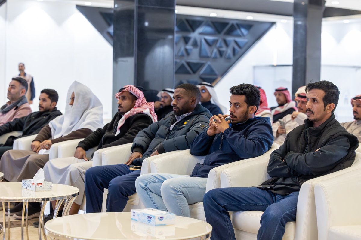 iu_edu's tweet photo. نظم معهد البحوث والدراسات الاستشارية بـ #الجامعة_الإسلامية ورشة عمل بعنوان «المحتوى المحلي في نظام المنافسات والمشتريات الحكومية السعودي»، قدمها د. أشرف عبد الحليم عمر، وهدفت إلى ترسيخ مفهوم المحتوى المحلي، وبيان آليات تطبيقه في المنافسات والمشتريات الحكومية، ورفع كفاءة الممارسات الشرائية في الجهات الحكومية، وذلك في قاعة السلام بالجامعة.