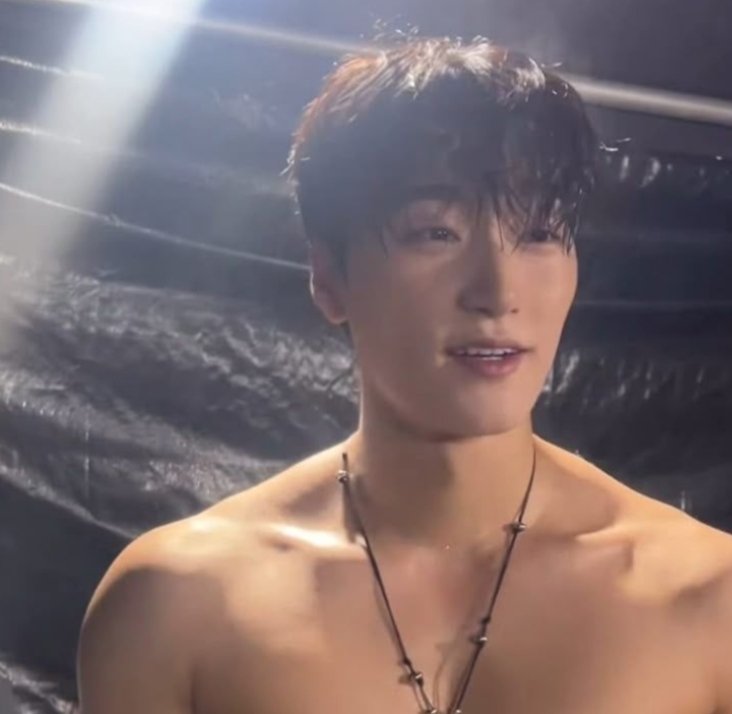 w_tinyyyy's tweet image. Guys do we still remember this??