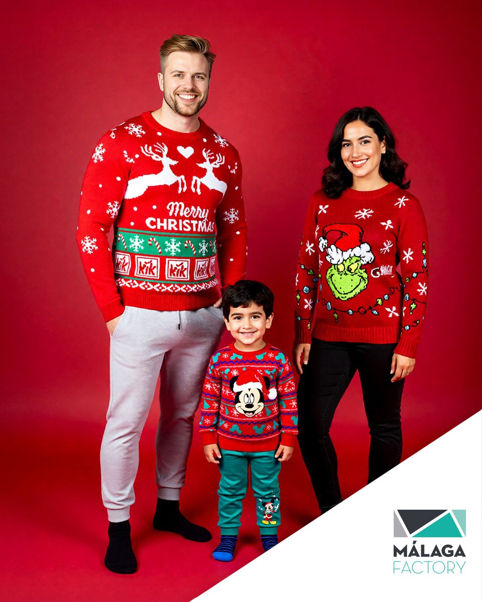 Toda la familia a juego para estas fiestas 🎄👩‍👩‍👦‍👦⁣
⁣
Descubre en #Kik 𝗷𝗲𝗿𝘀𝗲́𝗶𝘀 𝗳𝗲𝘀𝘁𝗶𝘃𝗼𝘀 con colores, sonrisas y el espíritu navideño que calienta toda la casa 𝗽𝗼𝗿 𝗺𝘂𝘆 𝗽𝗼𝗰𝗼 🔖⁣
⁣
Ven a <a href="/MalagaFactory/">Málaga Factory</a>  ⁣
⁣
#MalagaFactory  #Navidad #familia #christmas