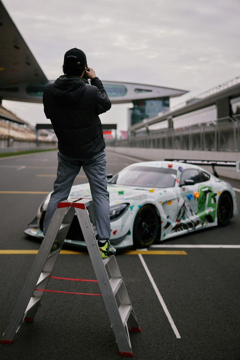 รูปนี้สวย เพราะคนถ่ายหล่อนี่เอง 😝

#WangYibo #王一博 #หวังอี้ป๋อ