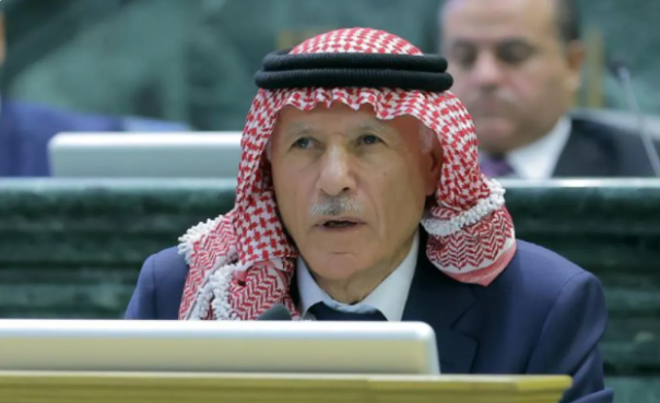 العرموطي: الأولى تخفيض ضريبة الكاز للفقراء وليس السجائر والتبغ 