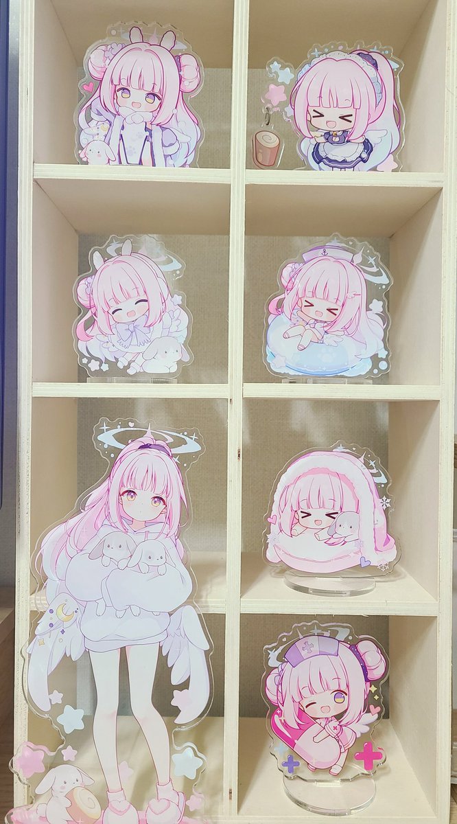 이번에도 쪼꼬만 미카들 데려왔어요~ 이렇게 많으니까 집꾸하는 재미가 쏠쏠하네요(*´-`)
언제나 귀여운 그림 보여주시면서 굿즈까지 만들어주셔서 너무 감사해요🥹 올해 편안하게 마무리하시고 내년에도 잘 부탁드려요 >< 항상 건강하세요!!!
<a href="/subin_2011/">★수빈(subin) / 태양의숲 12서코 BI 13~16</a>