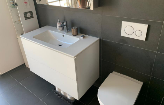 International Bern Welcome Desk tweet media