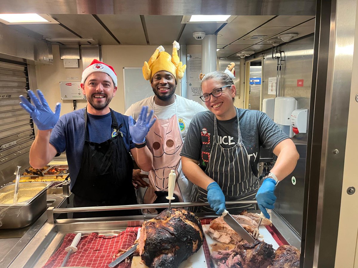 HMS_Spey's tweet photo. Merry Christmas from Singapore! Today we’ve had Christmas dinner served by the Wardroom, secret santa gifts shared across the messdecks.
#DeployedChristmas  #Global #Modern #Ready @OpChristmasBox #OperationChristmasBox https://t.co/jlMOyhWNtE