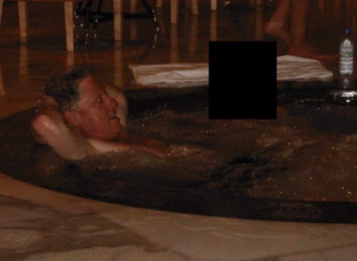 wimmeldepimmel's tweet image. Fan zijn van de #Clinton ook.
#ClintonFiles #EpsteinFiles