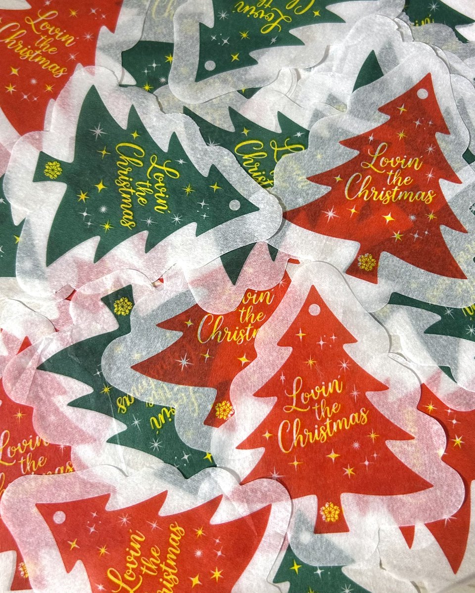 #RT
컨페티가 좀 남아 #RT 해주신 두분 추첨해 드릴게용
*반택비 부담 가능하신분*