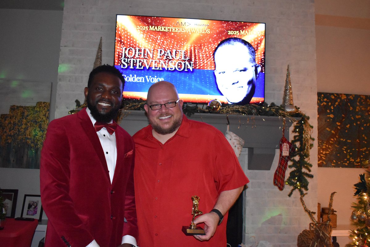 amahouston's tweet photo. Celebrating the people who make AMA Houston a true marketing community—thank you for an incredible year. Happy Holidays! https://t.co/2ebgSIz9f4