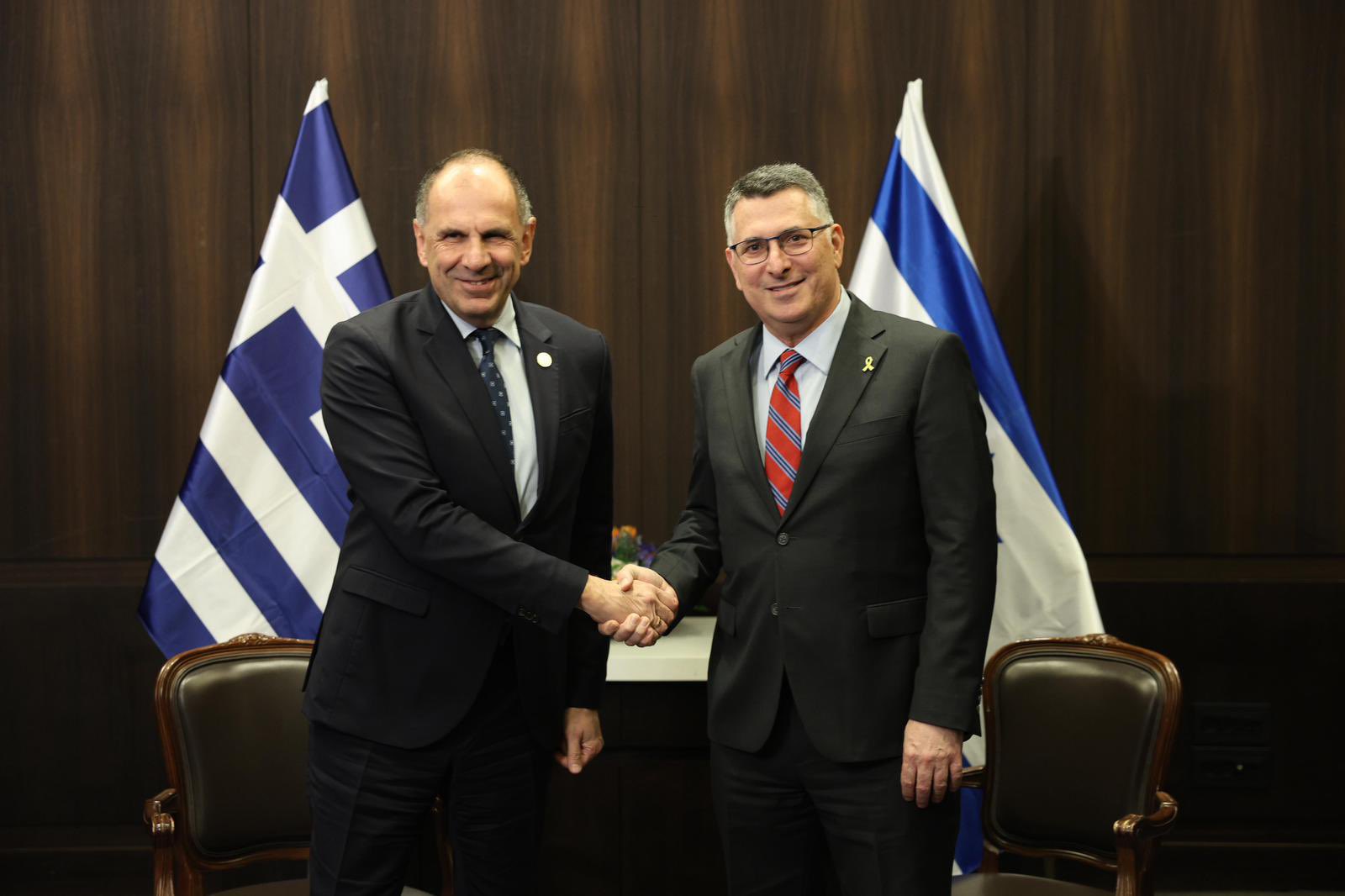 G8x KADWkAAknqe?format=jpg&name=large