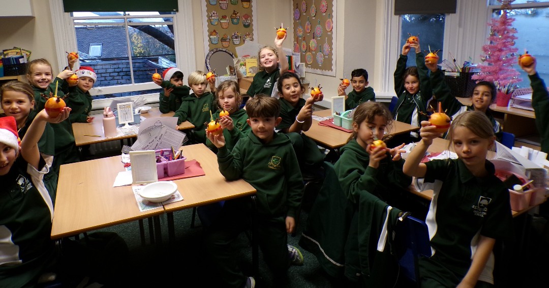3Z got creative with festive Christingle-making! Learning the meaning behind each element, from the orange representing the world to the candle symbolising the light of Jesus. 🍊🕯️

#OaklandsSchool #Loughton #OakTreeSchools