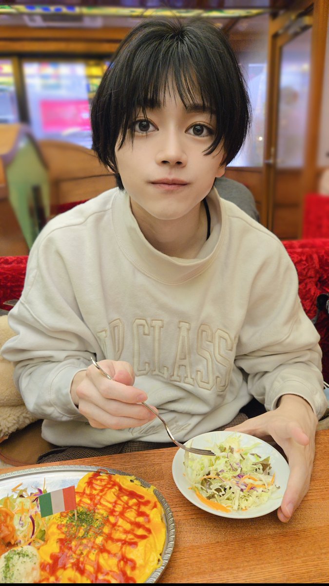 いおひっさしぶり
相変わらず仲良くて面白かった🤟
活躍見てて自分も頑張ろうってなりますな…
TikTokも撮りましたよ↓↓↓
vt.tiktok.com/ZSPt4RkCb/