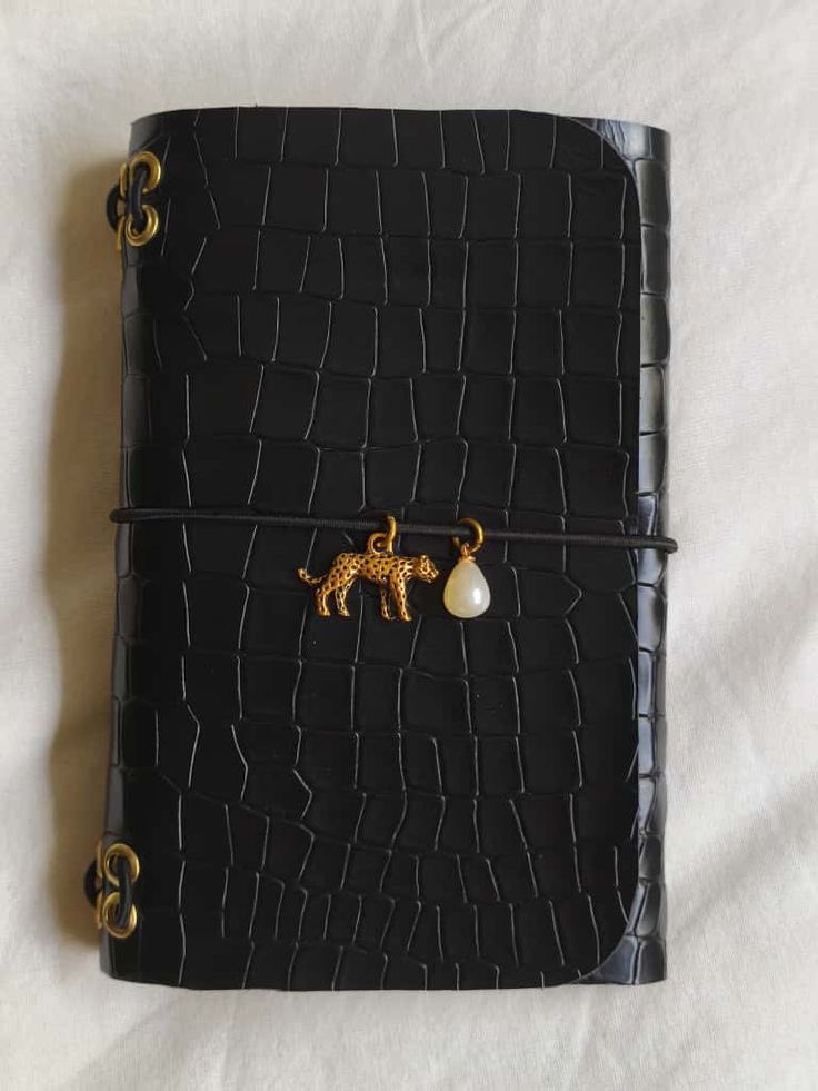 babygirlprada's tweet image. badly want a chic journal for 2026