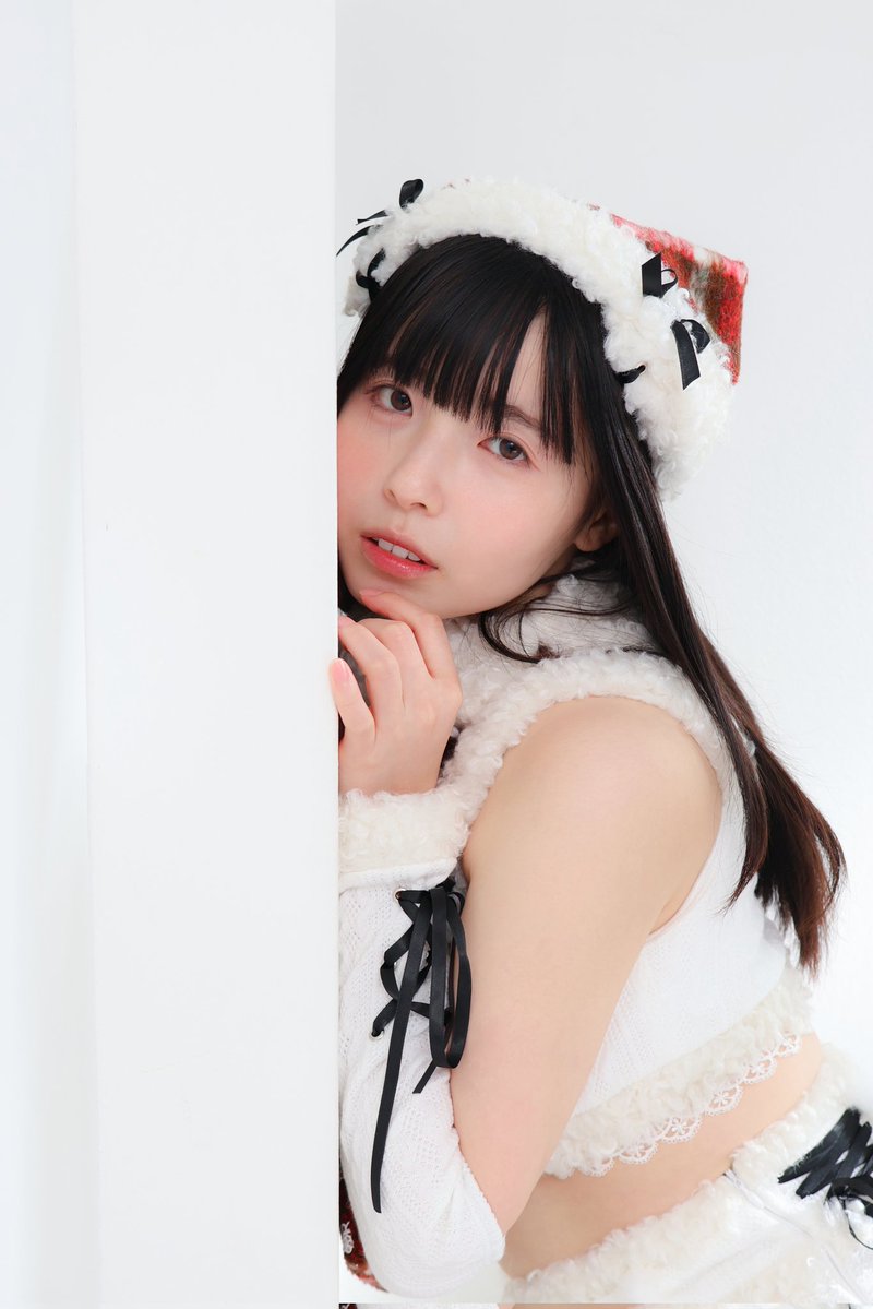 こまめ🍤1st写真集発売中【C107*2日目東8 Z-25a】 (@pipipi_koma