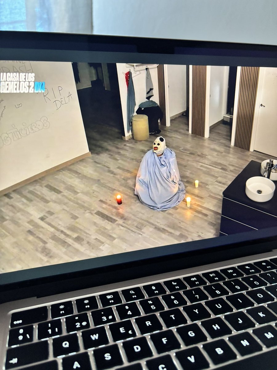 júli !! 💝 tweet media