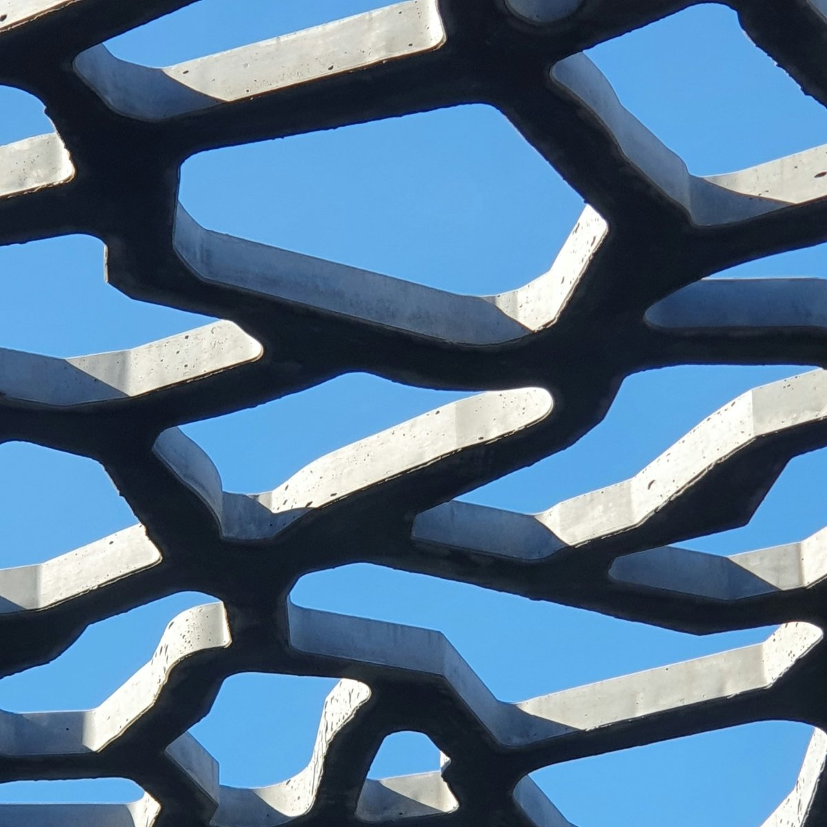 CelsaGroup's tweet image. We’re launching Celsa Figures to share key data behind our sustainability commitment.

94% of Celsa’s final product is made from recycled steel.

Building the future with respect for the planet. 🌍