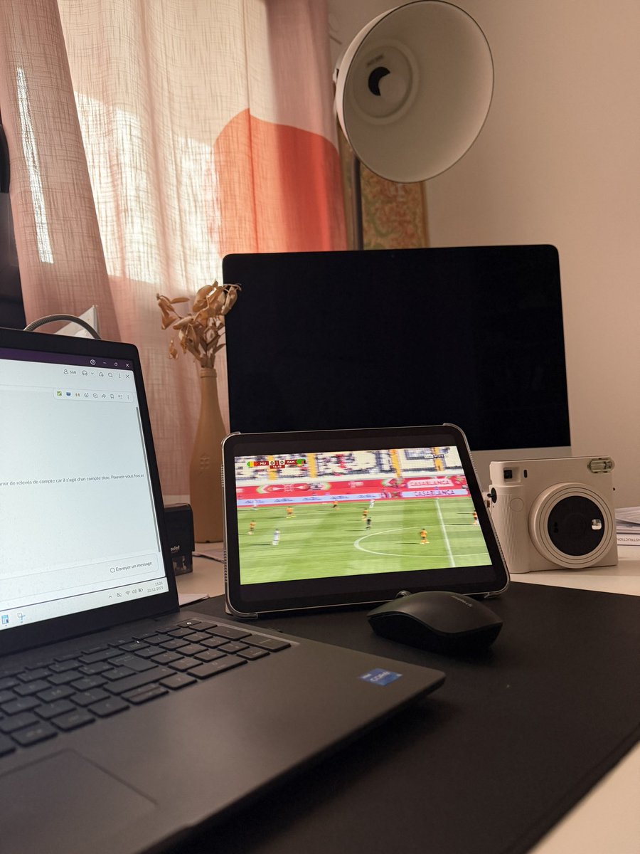 arabyaan's tweet image. 🖥️ Office of the day