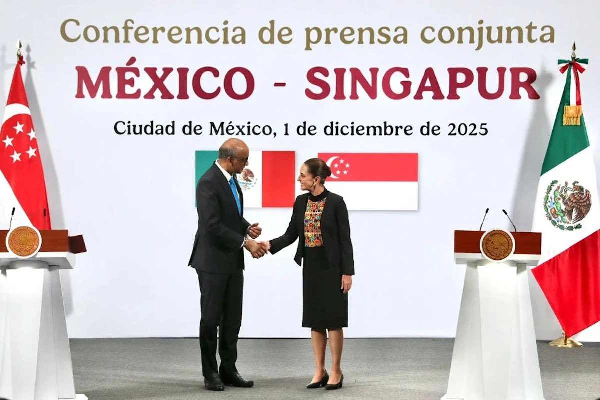 agarcialopezl's tweet image. Celebramos 50 años de relaciones diplomáticas México-Singapur.🇲🇽🇸🇬

La Presidenta @Claudiashein destacó durante la visita de @Tharman_S “México encuentra en Singapur un socio y aliado en cooperación internacional, avanzando hacia una asociación que beneficiará a nuestros pueblos”