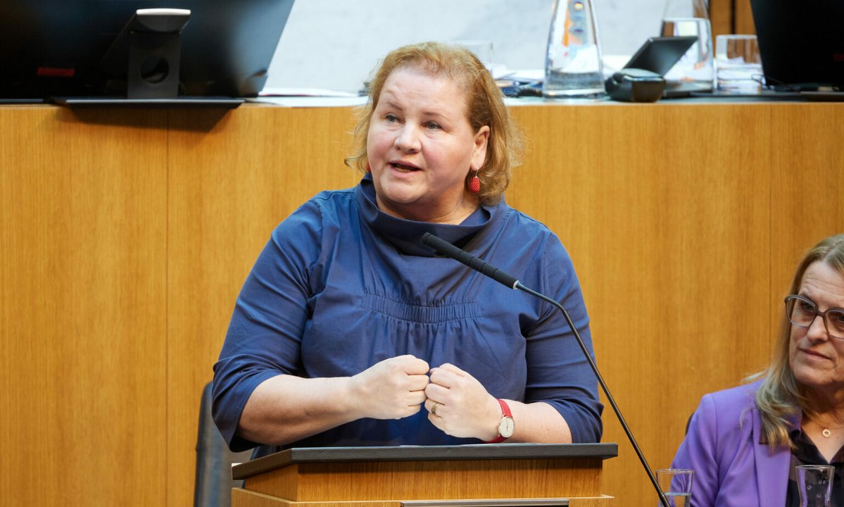 Im Ressort von SPÖ-Sozialministerium K.#Schumann kümmert man sich 3Tage vor Weihnachten um die angebl. vernachlässigten Orgasmen von Frauen.-Der Österreicher kann sich das Leben nicht mehr leisten u.die Korinna kümmert sich um die angebl. vernachlässigten Orgasmen der Frauen‼️