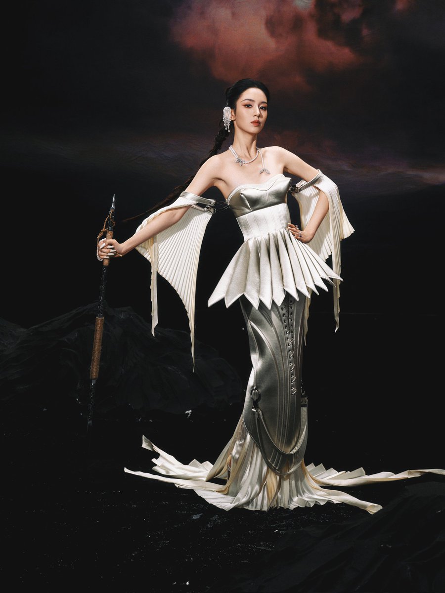 rhelvane's tweet image. 