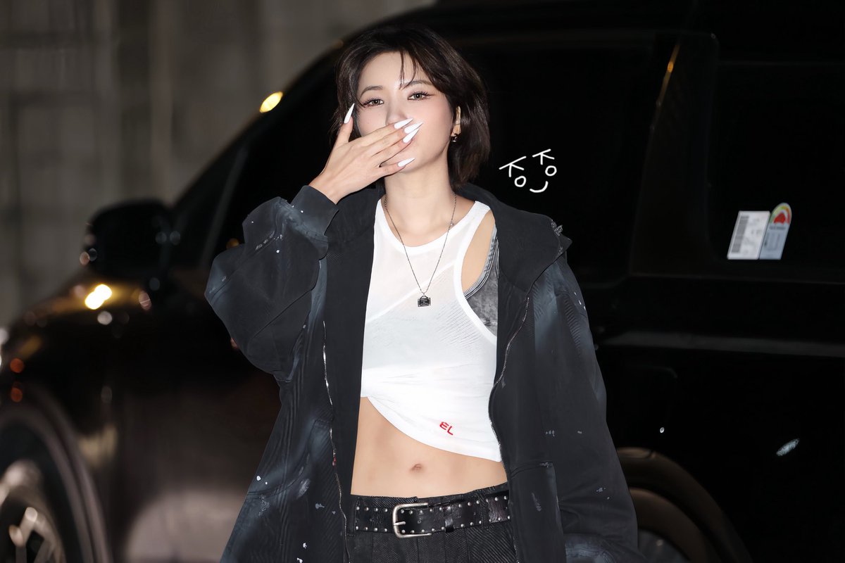 251222

퇴근 

#소연 #SOYEON 
#아이들    #idle