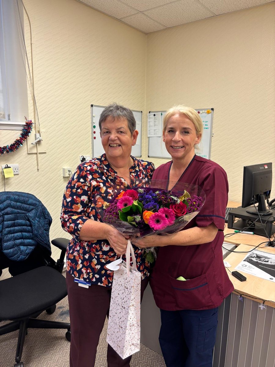 NHSGrampian's tweet photo. ๐ Huge congratulations to Anne on 40 years of service at Woodend Hospital!
Your compassion and dedication have made a lasting impact on colleagues and patients. ๐
#NHSG #WoodendHospital #40YearsOfCare @HSCAberdeen https://t.co/xUGRbrmv7i