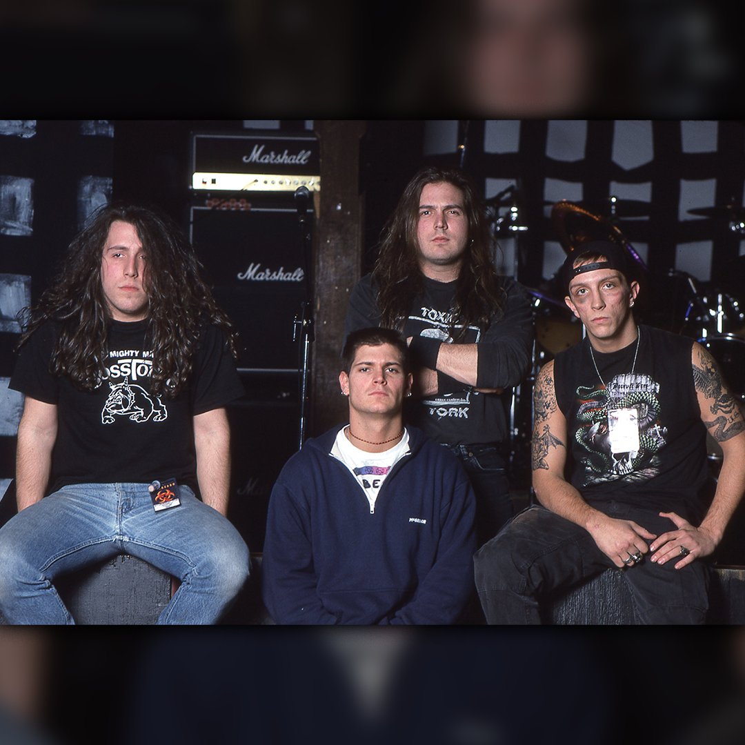 dbmagazine's tweet image. Decibel is honored to induct @biohazarddfl’s 1992 metallic hardcore game-changer “Urban Discipline” into our hallowed Hall of Fame. Get Decibel’s February issue featuring the 7-page story &amp;amp; dive deep into this foundational NYHC ass-beater!

store.decibelmagazine.com/collections/ba…

📸 Frank White