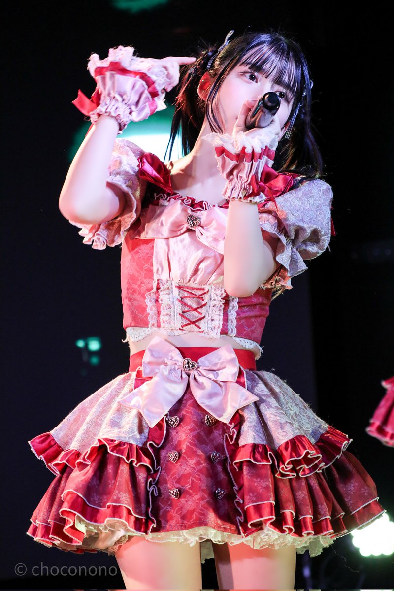 同じポーズのひにゃた撮れてた🧏‍♀️真剣な表情で素敵だ🤤 ひにゃたの