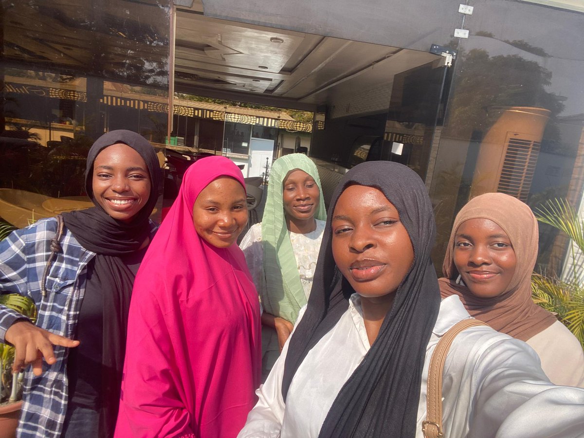 TEEN GIRLS IN BLOCKCHAIN (TGIB)™️ tweet media