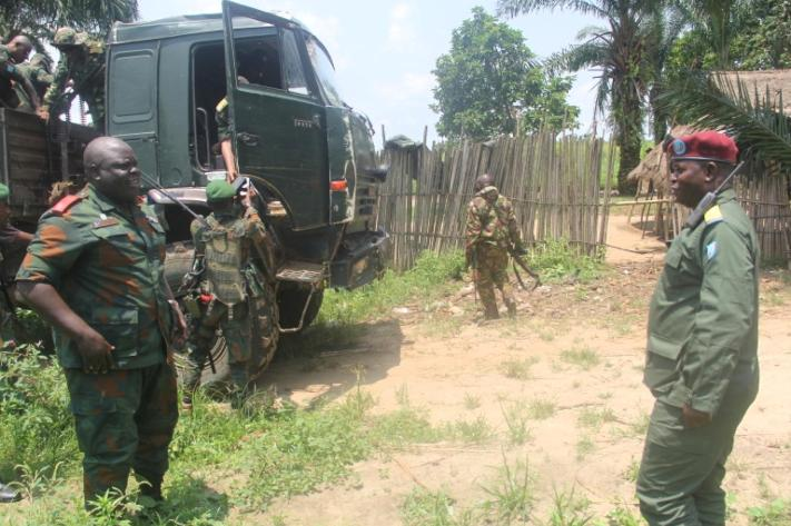 mediacongo's tweet photo. Opération #Ngemba/#MaiNdombe: Les #FARDC neutralisent « CPI », un des leaders des #Mobondo à #Kwamouth, récupèrent son bastion et rétablissent l'autorité de l'Etat dans ce coin où plusieurs attaques de ces miliciens troublaient l'ordre public
https://t.co/3PjOP8M69J https://t.co/wRjdY4TI2u