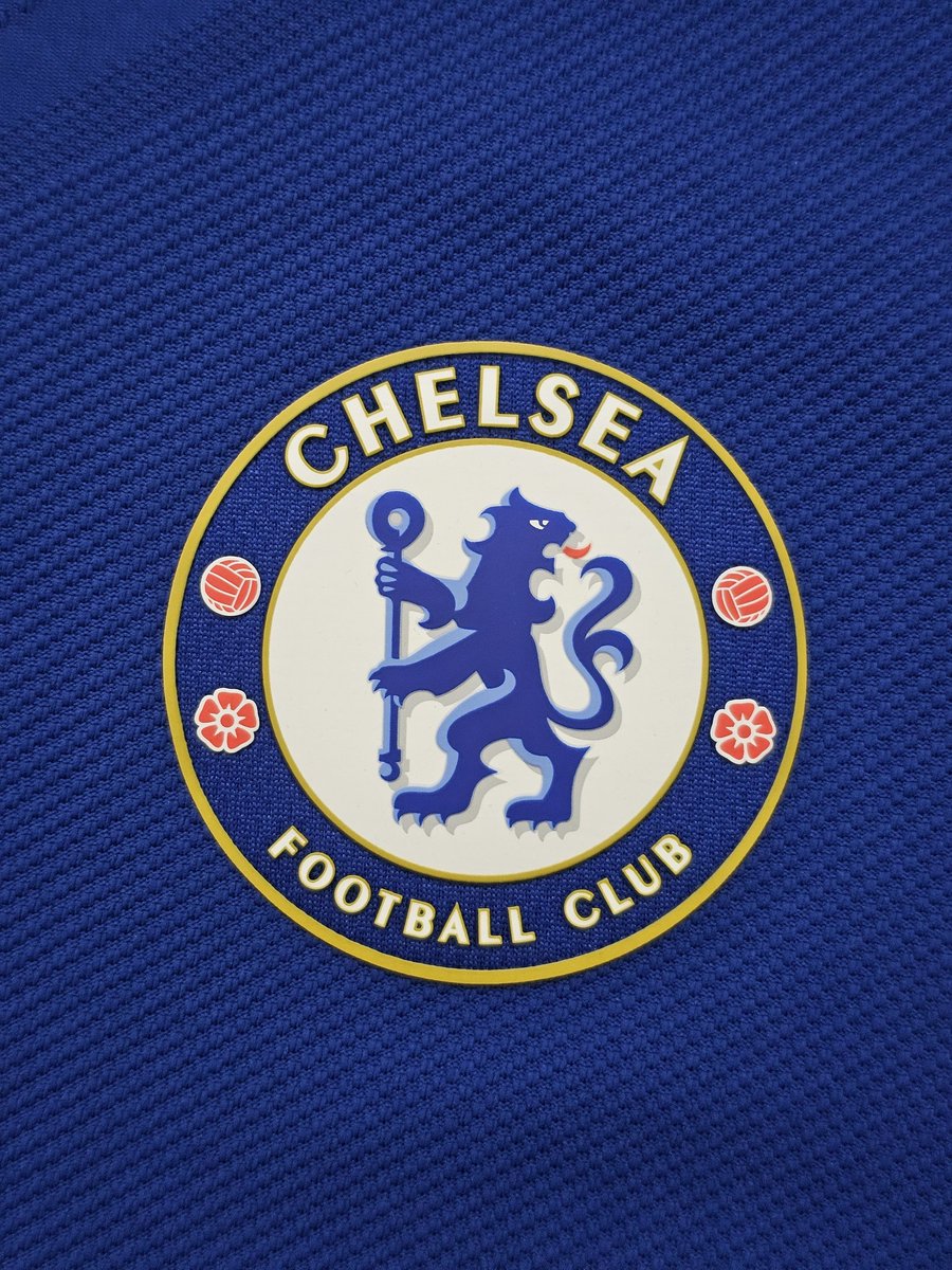 VsKitCorner's tweet image. 🏴󠁧󠁢󠁥󠁮󠁧󠁿 For Sale!

Official Chelsea 2017/18 Home Hazard (player issue/kit room version).

Large. 

DM for more pictures/info. 

#CFC