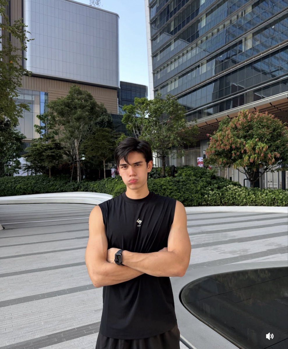 Tarnney_S's tweet photo. 🐝✨เท้ด เท้ด นี่นา 🤭
#เทศน์ไมรอน #TateMyron
@club21Thailand #247represent #club21thailand #ccrc #alterprotein
#tracksupplements
https://t.co/2NyXgk3aBM https://t.co/ejjO7JBniY