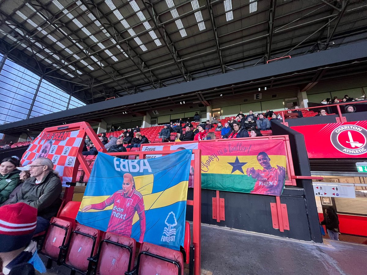 ForestWomenCast's tweet image. The fans showing their support yesterday 🙌🏻

#NFFC @NFFCWomen #WSL2