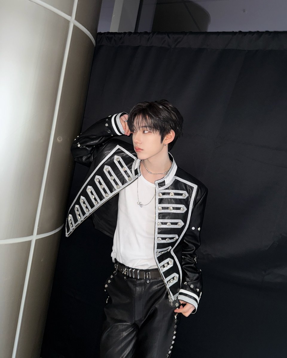 221225 | 🐶🐹

#SONGSEUNGHO #SEOKYOUNGBAE
#송승호 #서경배