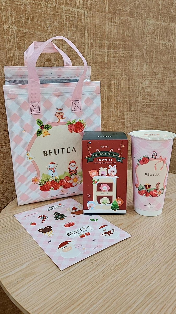 jaeprincess_luv's tweet photo. #throwback19122025
#beautea
#strawberrymilktea
#grapefruitplushie https://t.co/q6Wu5VWE7z