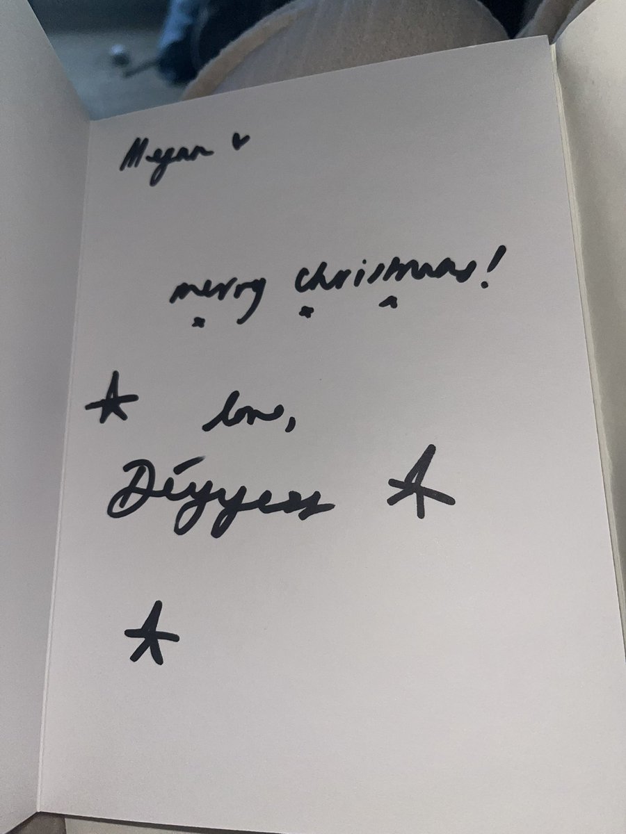 Megan ౨ৎ tweet media