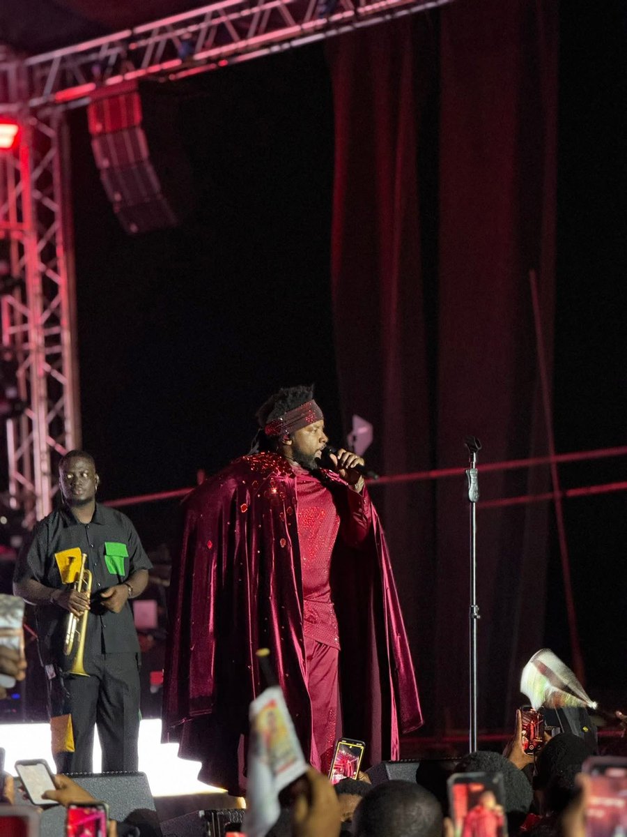 KCJBello's tweet image. You bring worship to God in a different dimension @SonnieBaduuk God bless you sir