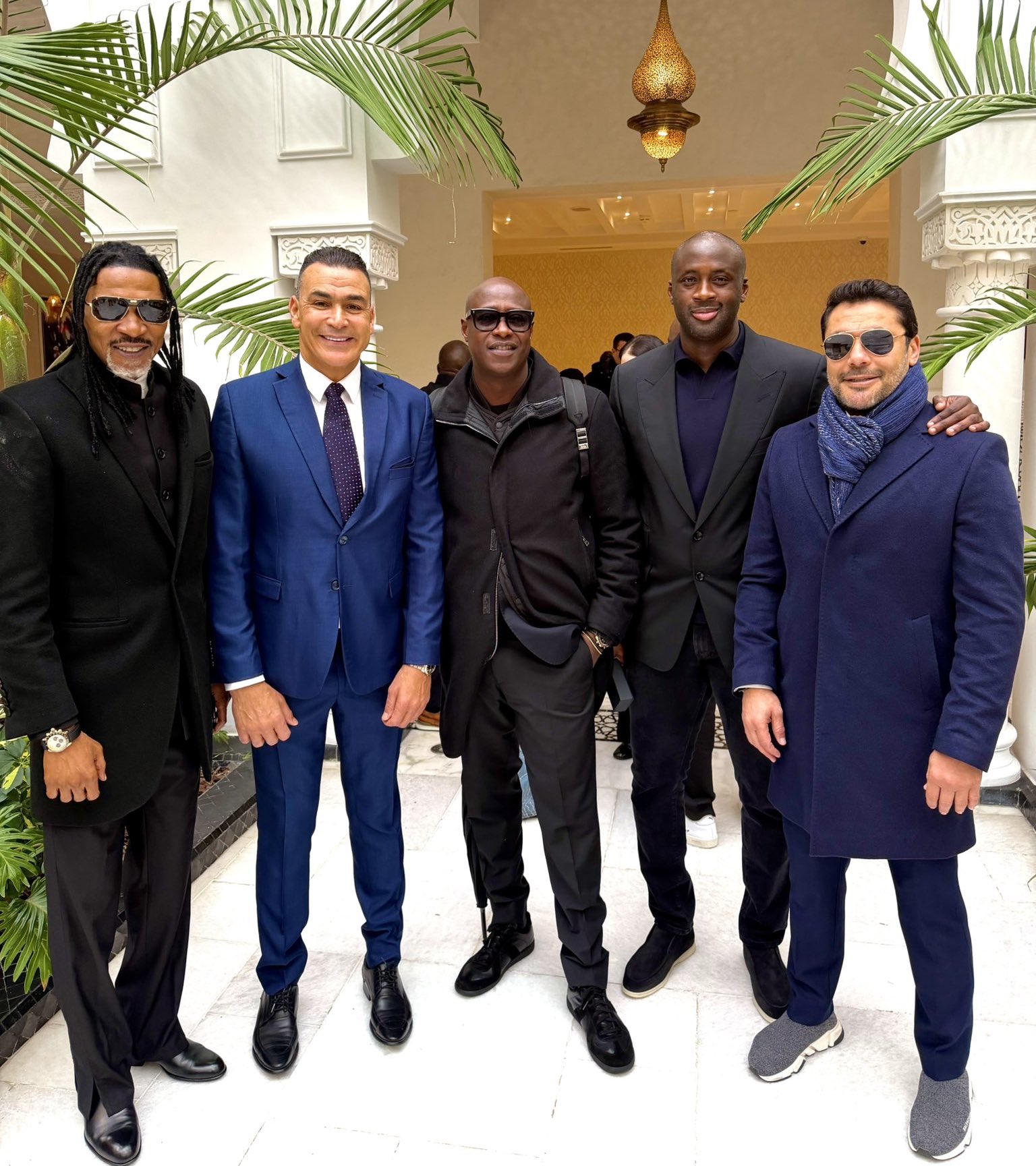 أساطير الكرة المصرية يجتمعون في صورة واحدة 