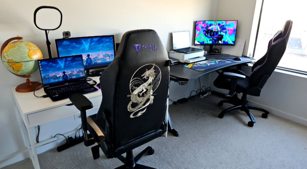 MissDeusGeek tweet media