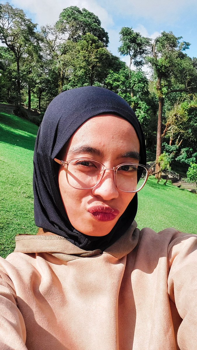 duhsiaan's tweet photo. @softcowkies 😘 https://t.co/V73JZO58Tm
